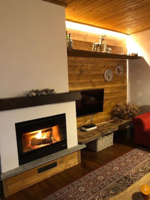Appartamento Ampio Giardino Adiacente Piste Sci 4/6 Posti Letto ラ・トゥイール エクステリア 写真