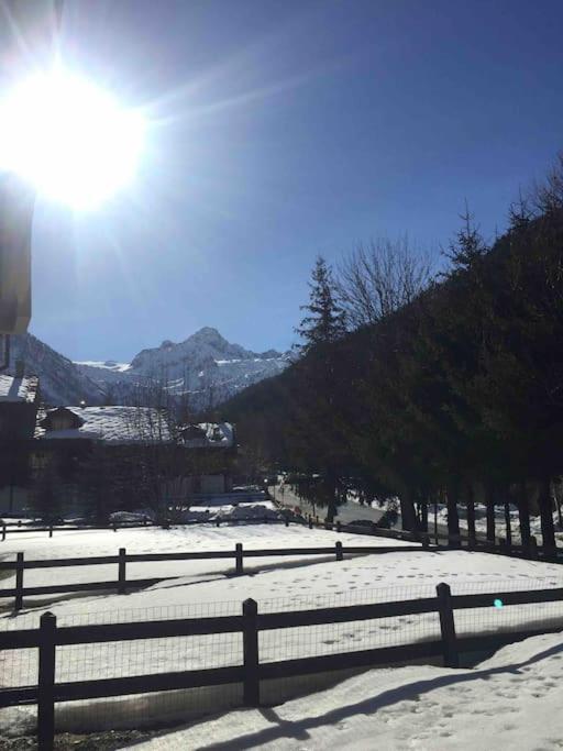 Appartamento Ampio Giardino Adiacente Piste Sci 4/6 Posti Letto ラ・トゥイール エクステリア 写真